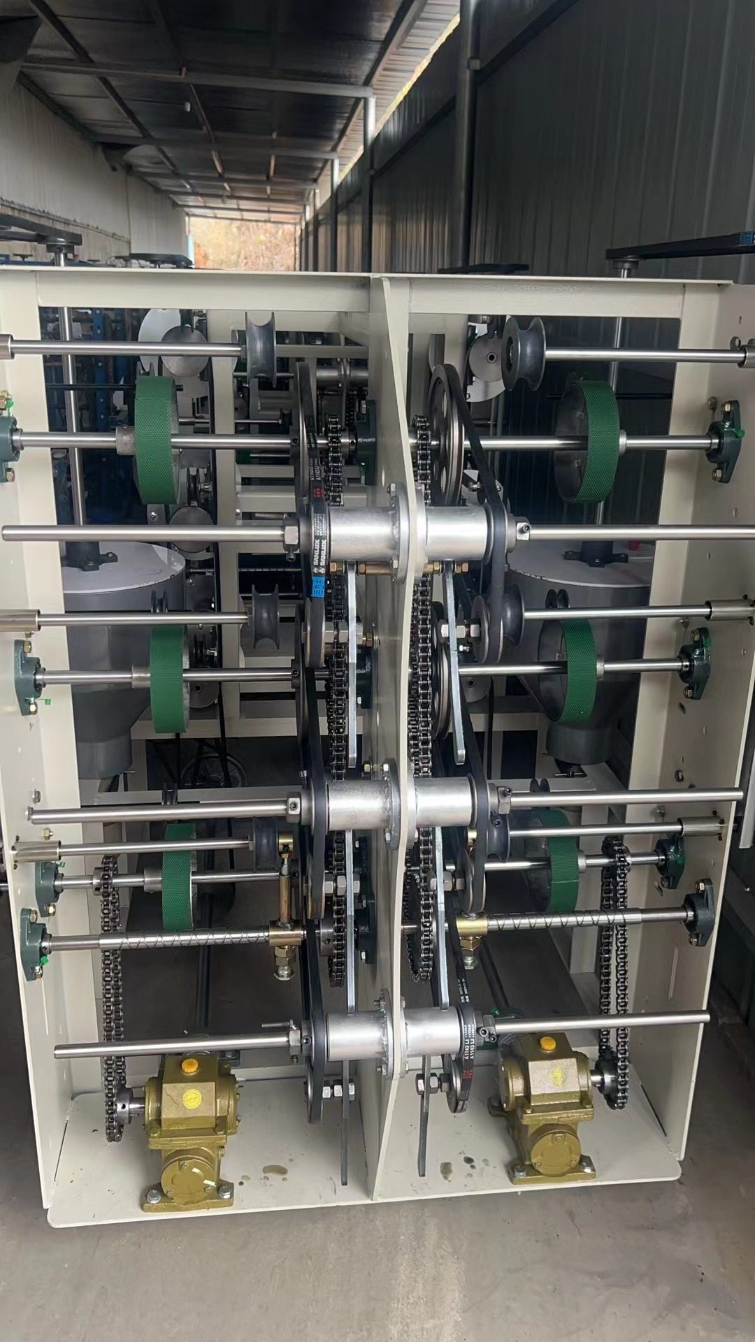 Wet-way fuse making machine, 6/4 threads